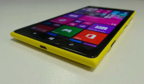 LUMIA ICON