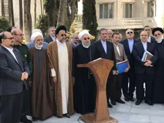 روحانی در حاشیه جلسه هیات دولت: در زمینه اقتصاد مقاومتی ت