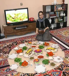 یه سفره زیبا و رنگی