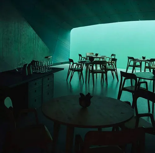 نمایی از یک رستوران زیر آبی در نروژ...