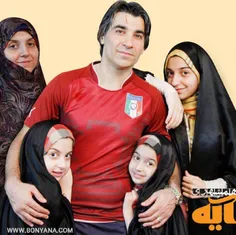 عکسی از حجاب برتر خانواده آقای وحید شمسایی (آقای گل فوتسا