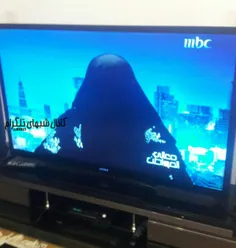 مجری اخبار  زن شبکه mbc  عربستان 😂 😂 😂
