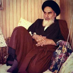 ⭕ ️ امام خمینی:من مطلعم ازگرسنگی مردم