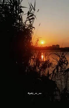 تن من قایق لنگر زده در طوفان است؛