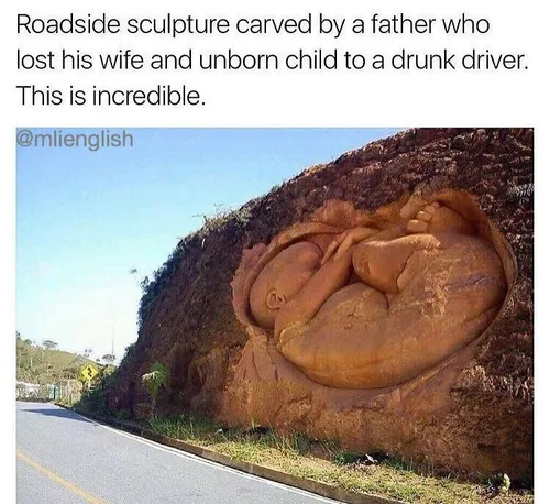 این مجسمه رو مردی حکاکی کرده