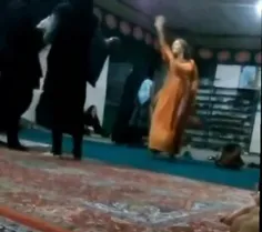 🔴ماجرای ورود یک زن هنجارشکن به مسجدی در سیرجان