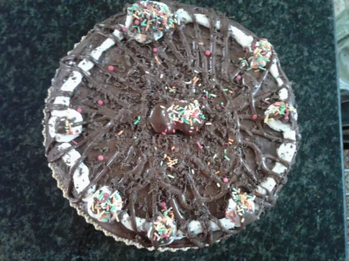 کیک که براروزپدردرست کردم این عیدوروزپدررابه تمام مردان ا