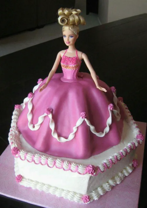 مدل های دلبرانه کیک تولد دخترانه از یک سالگی تا جوانی هنر