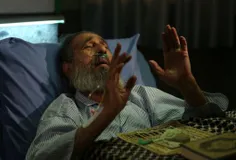 نماز خواندن انوشیروان در بیمارستان