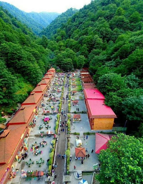 نمایی زیبا از بازارچه قلعه رودخان فومن، گیلان 🍃 🌺 🌿