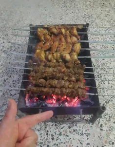 چنجه وکتف و بال😍😋جاتون خالی،راستی این همون منقل ایه ک دنی