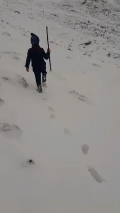 کوهنوردی چقد میچسبه تو این هوای سردو برفی 