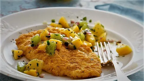 شنیسل ماهی یکی از خوشمزه ترین نوع پخت ماهی به حساب می آید