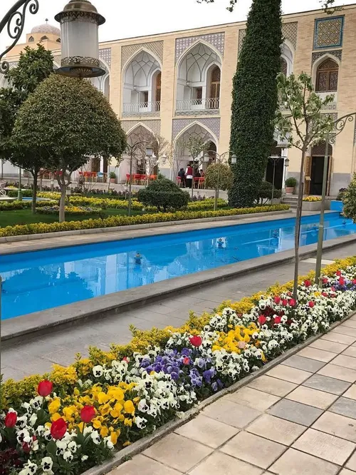 جهانگردی اصفهان هتل عباسی ، تصویر پشت صفحه ،