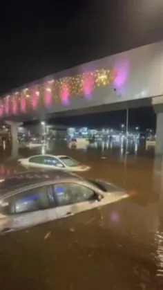 🎥 جده عربستان بعد از باران شدید زیر آب رفت