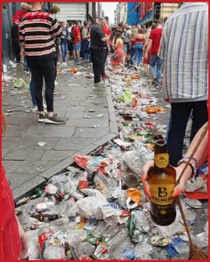 انگلیس، خیابان‌های شهر لیورپول، بعد از بازی فوتبال! 