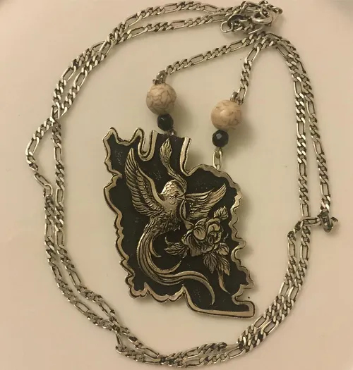 https://www.instagram.com/minairani jewelry/