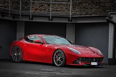 Ferrari-F12-1
