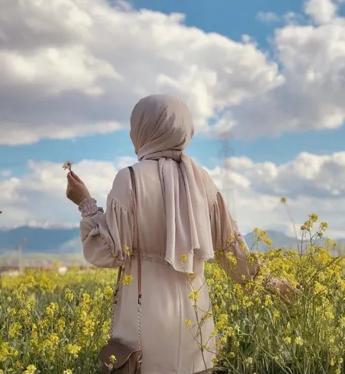 می میرم اگر در تب گرداب بمانی