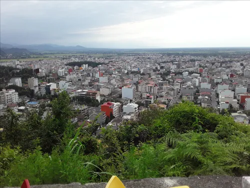 شهرزیبای لاهیجان عکس گرفته ازبام سبز لاهیجان شمال ایران