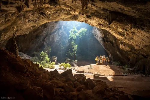 یکی از عمیق ترین غارهای جهان در تایلند