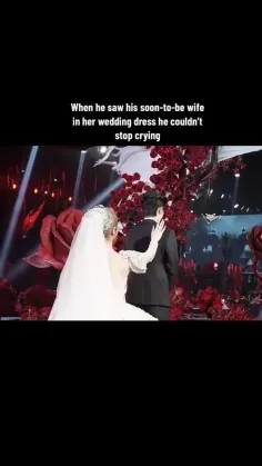 وقتی همسرش و تو لباس عروسش دید نتونست جلو گریه اش و بگیره
