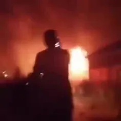به آتش‌کشیده شدن چندین ساختمان‌دولتی توسط معترضین در سانت