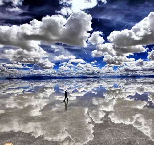 زمین نمکیِ صاف در بولیوی بزرگ ترین آیینه جهان
