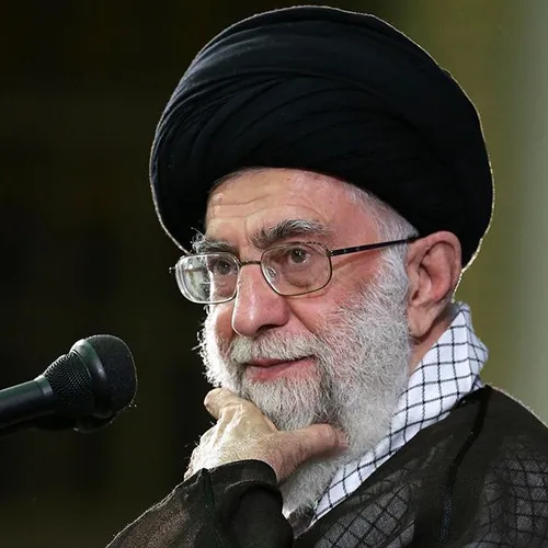 رهبر انقلاب: می گویند جوان ایرانی افسرده است؛ این یک دروغ