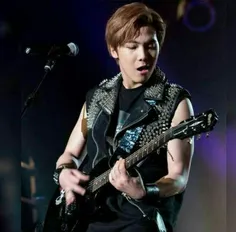 #LEE HONG KI