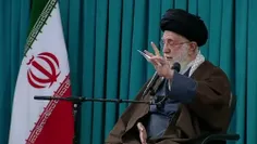 امام خامنه‌ای: خودسوزی افسر آمریکا نتیجهٔ فضاحت سیاست‌های
