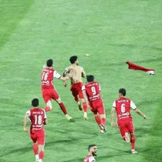 شاید اگر در اول فروردین سال ۱۴۰۲ از هواداران پرسپولیس سوا