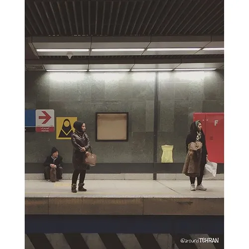 Waiting for the train | 9 Dec '15 | iPhone 6 | aroundtehr