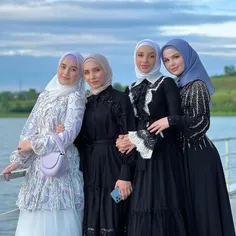 چهار همسر شایسته یک مرد مسجدی