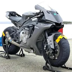 Yamaha-R1