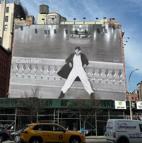 عکس جونگکوک برای کلوین کلاین روی بیلبوردی داخل نیویورک ام