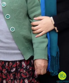 دستان زیبای مادر بزرگ