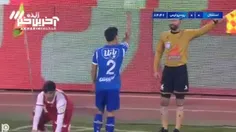 تصاویری از پرتاب بطری آب توسط تماشاگران پرسپولیس و برخود 