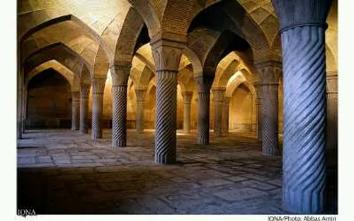 معماری خیره کننده مسجد وکیل شیراز ؛