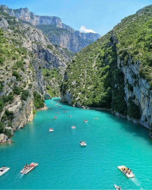 ره عمیق Gorges du Verdon در جنوب شرقی فرانسه، با رودخانه 