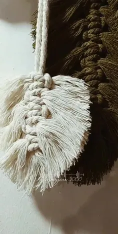 دیوارکوب (برگ)مکرومه در رنگبندی دلخواه