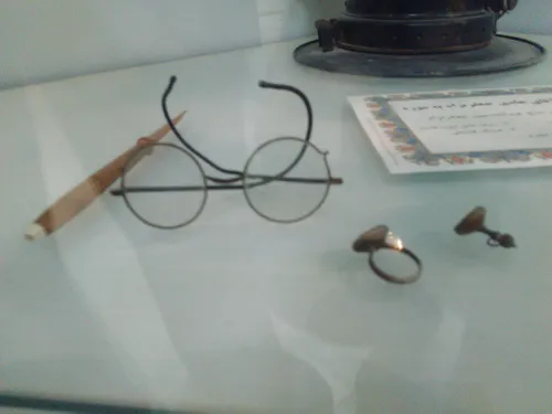 موزه کاشمر عینک آیت الله مدرس..:)