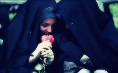 اسلام حجاب را برای زن برگزید!
