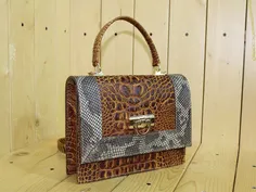 کیف دوشی زنانه شیبا یک طراحی جدید و کاملا توسط چرم لوک می