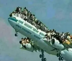 ⚪️ یکی از مسافرها داخل هواپیما عطسه کرده 😂