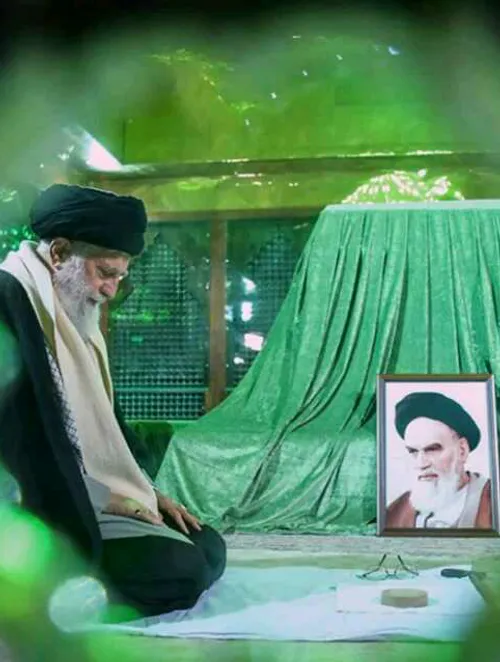 قسمتی از وصیت نامه امام خمینی