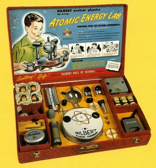 در دهه ۱۹۵۰ میلادی، پرتوهای رادیواکتیو کاملا طبیعی و نرما
