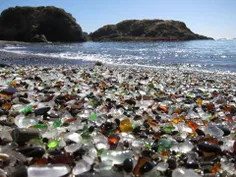 ساحل منحصر به فرد شیشه ای در کالیفرنیا