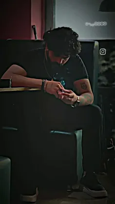 اونی ک بهت گیر میده ن اُمله ن عقب  مونده اس ن افکارش پوسی