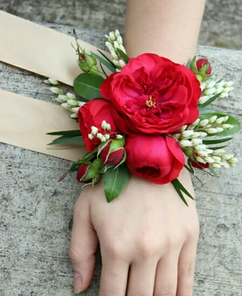 مدل های جدید و جذاب انواع دسته گل عروس حلقه ای برای دور م